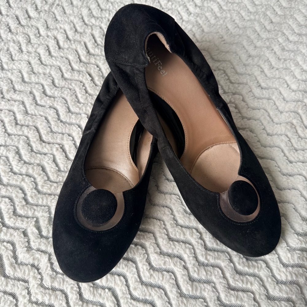 BeautiFeel Mary Black Suede Leather Ballet Flat Pull On Shoes Sz 41 (US 10.5)